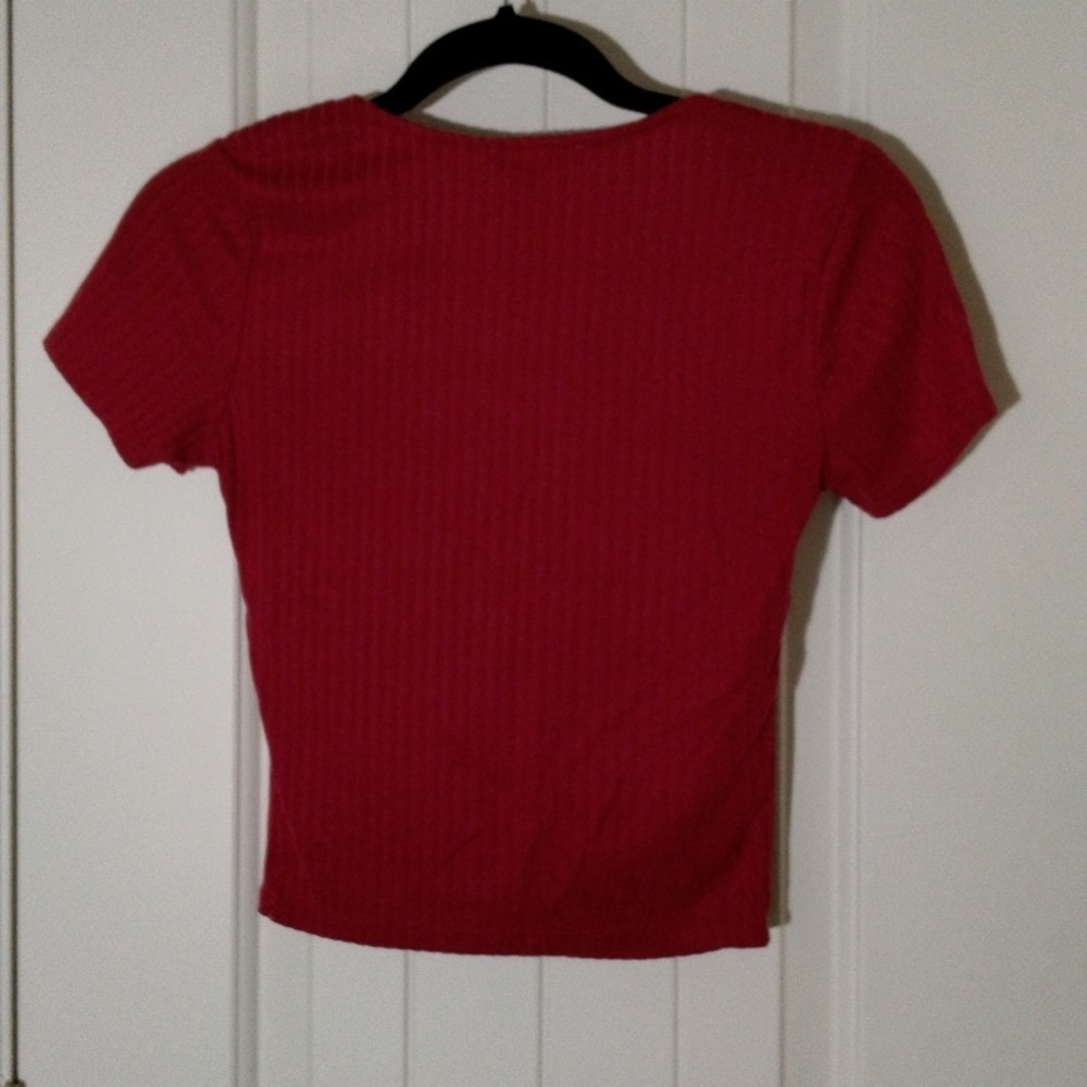 Red Top - Picture 2 of 3
